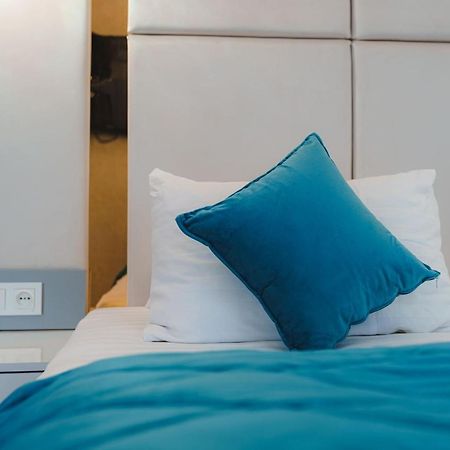 Grey Hotel Душанбе Экстерьер фото