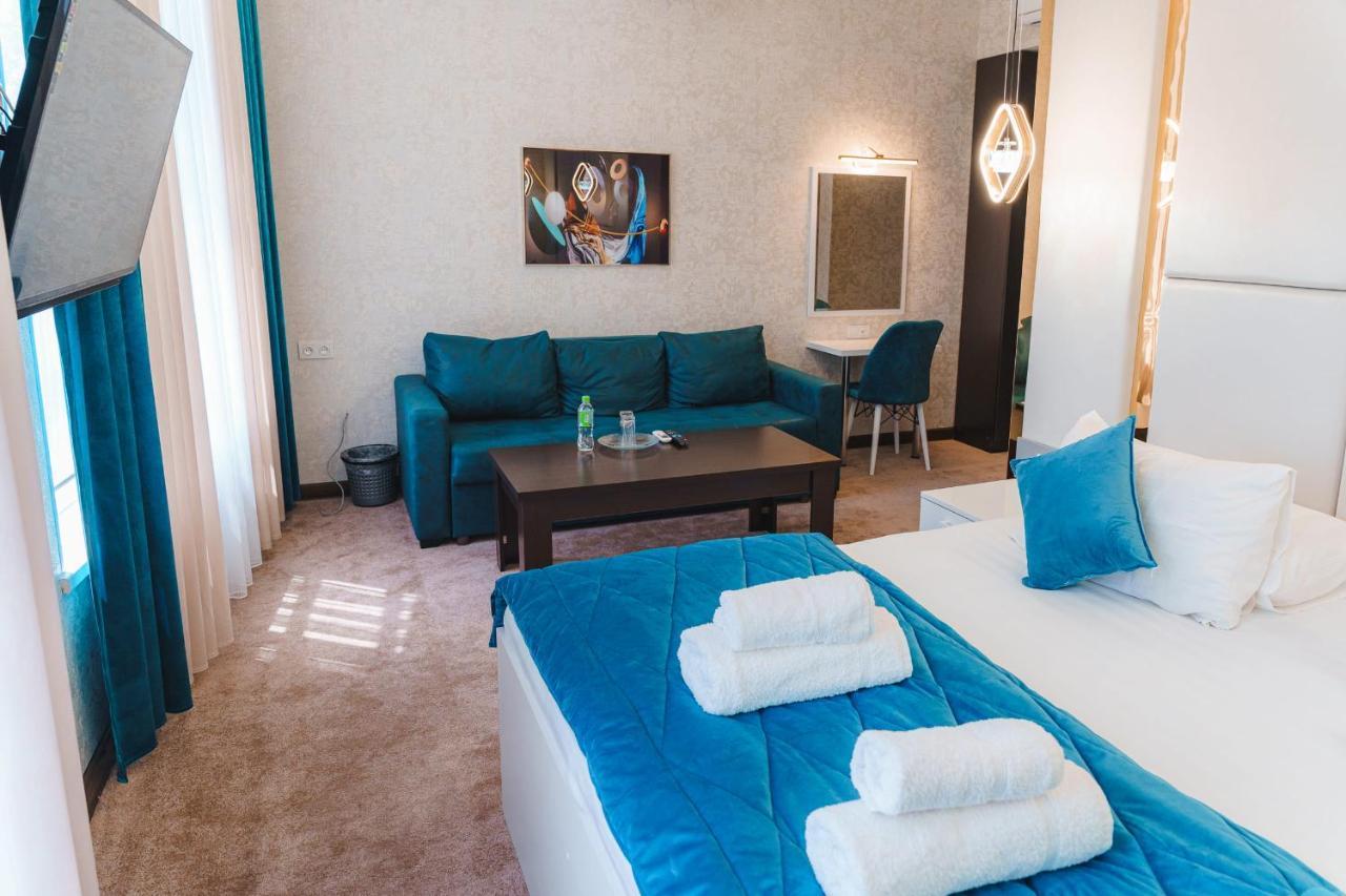Grey Hotel Душанбе Экстерьер фото