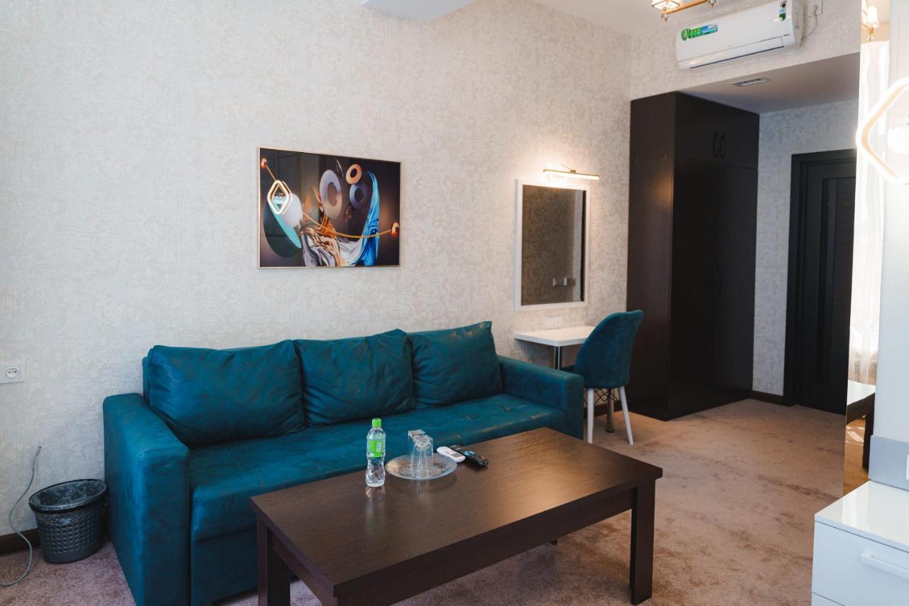 Grey Hotel Душанбе Экстерьер фото