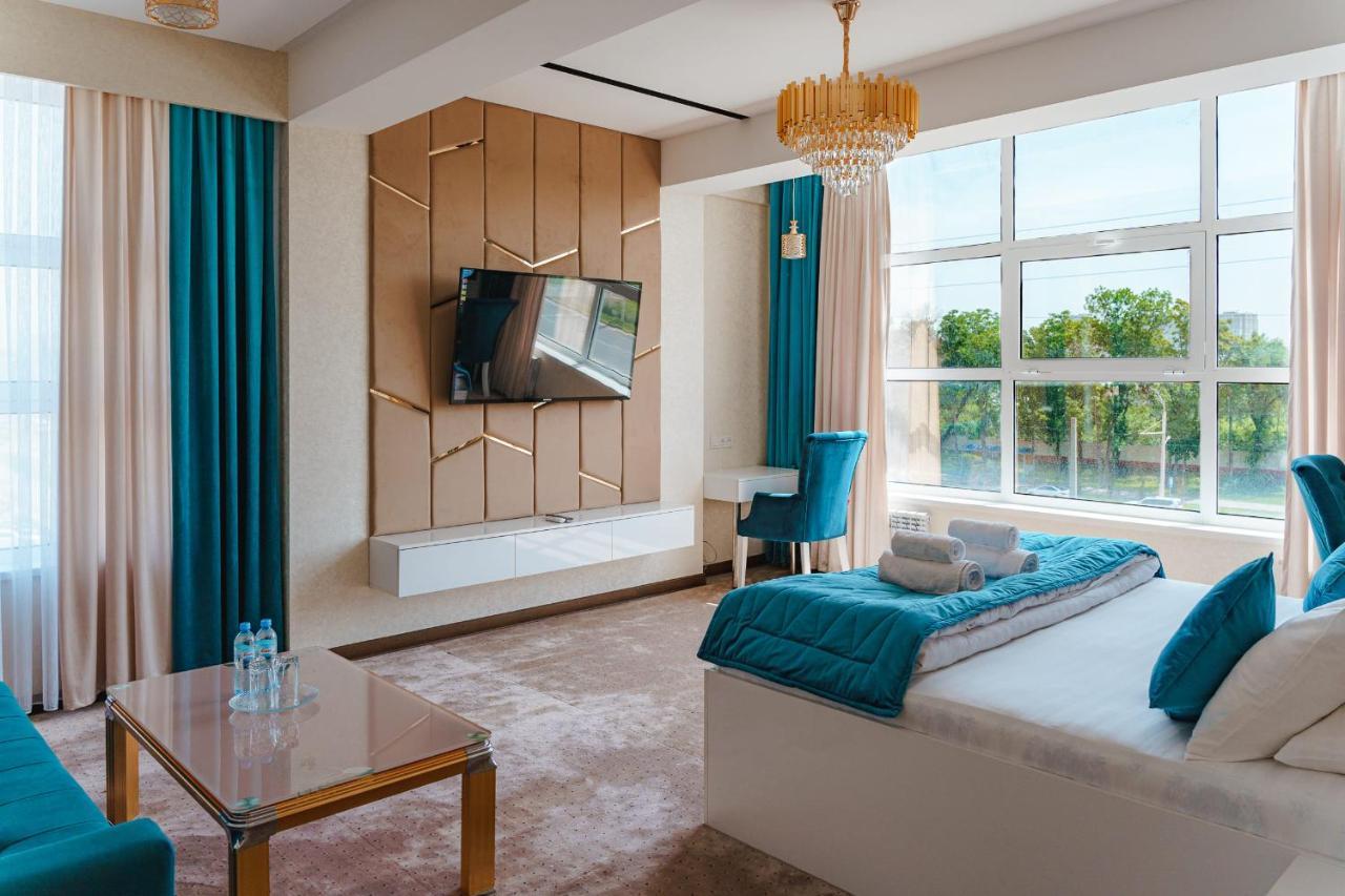 Grey Hotel Душанбе Экстерьер фото