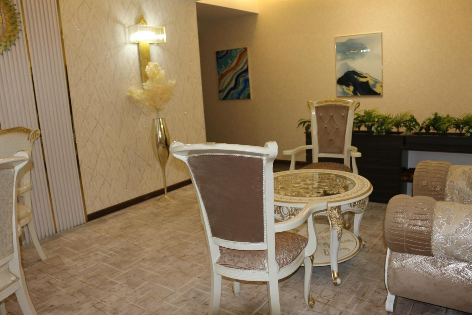 Grey Hotel Душанбе Экстерьер фото